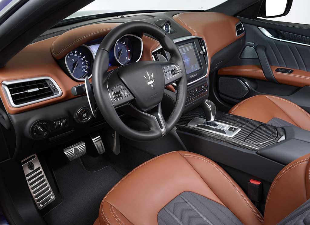 Maserati-Quattroporte