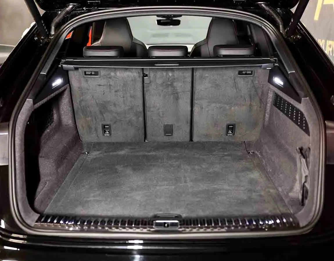 Luxury Car Rental Audi Q8 - AF Group