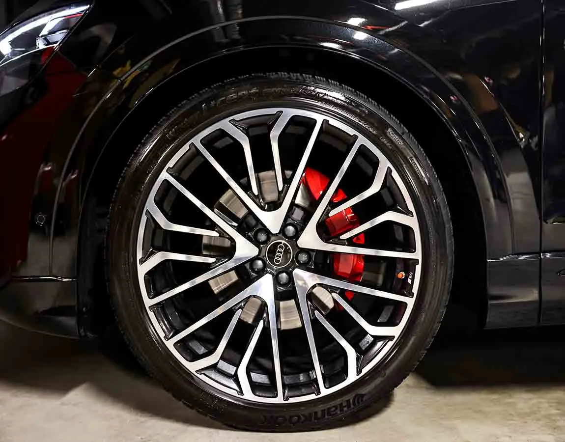 Luxury Car Rental Audi Q8 - AF Group