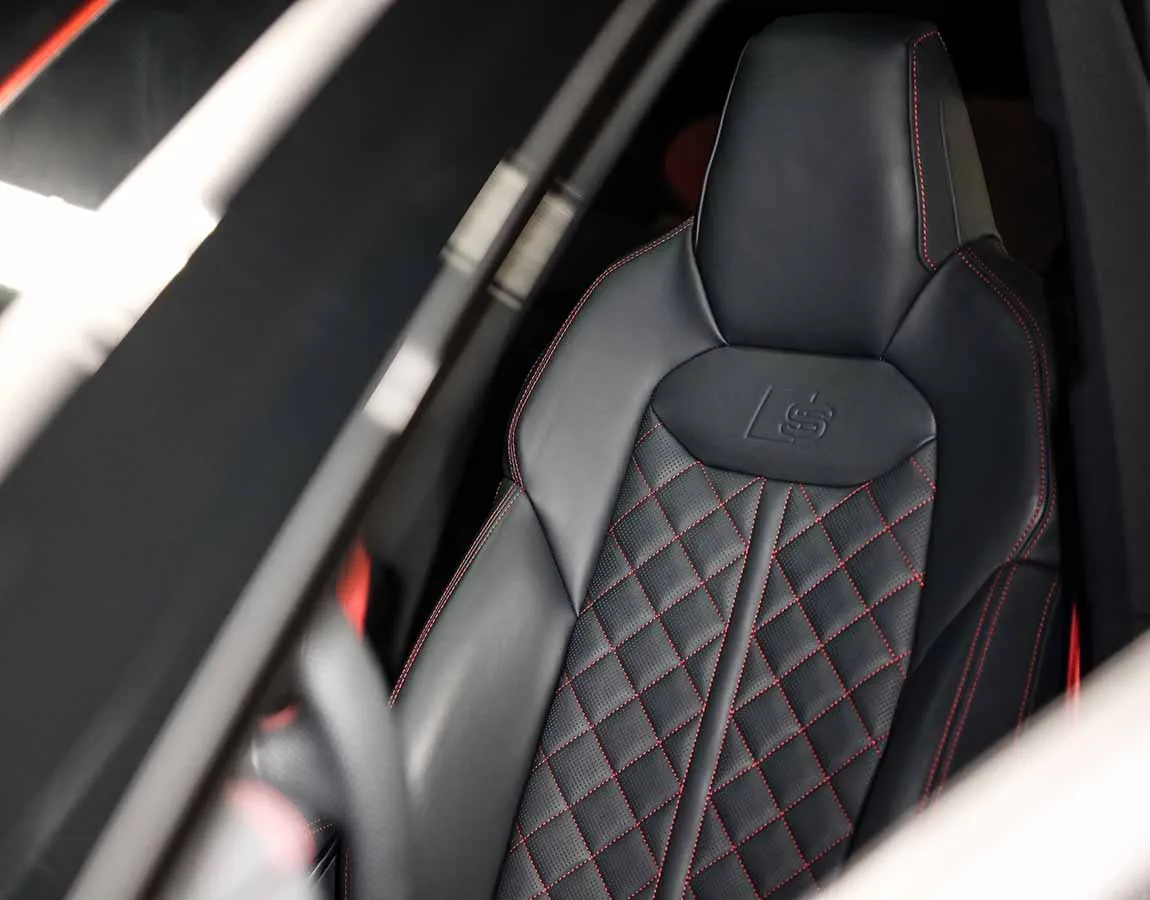 Luxury Car Rental Audi Q8 - AF Group