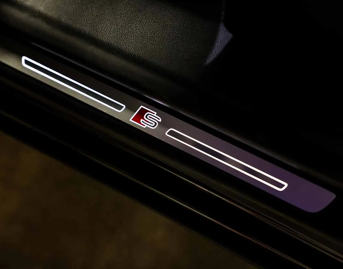 Luxury Car Rental Audi Q8 - AF Group