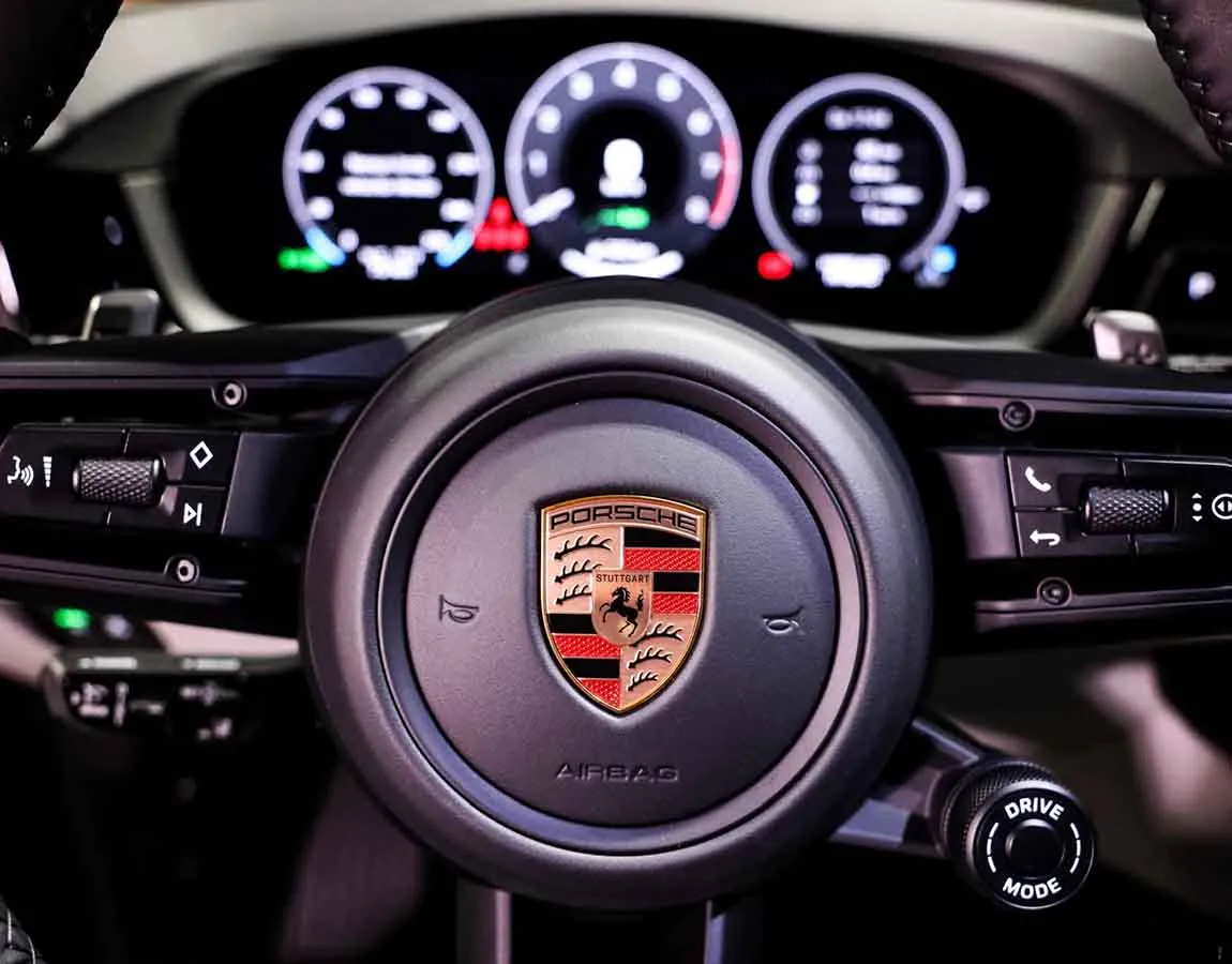 Luxury Car Rental Porsche Cayenne E-Hybrid Coupè - AF Group