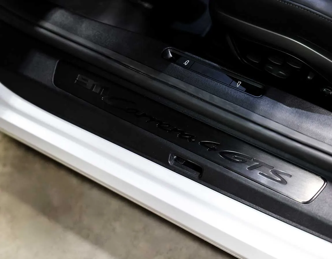 Luxury Car Rental Porsche 911 Carrera 4 GTS Cabrio - AF Group