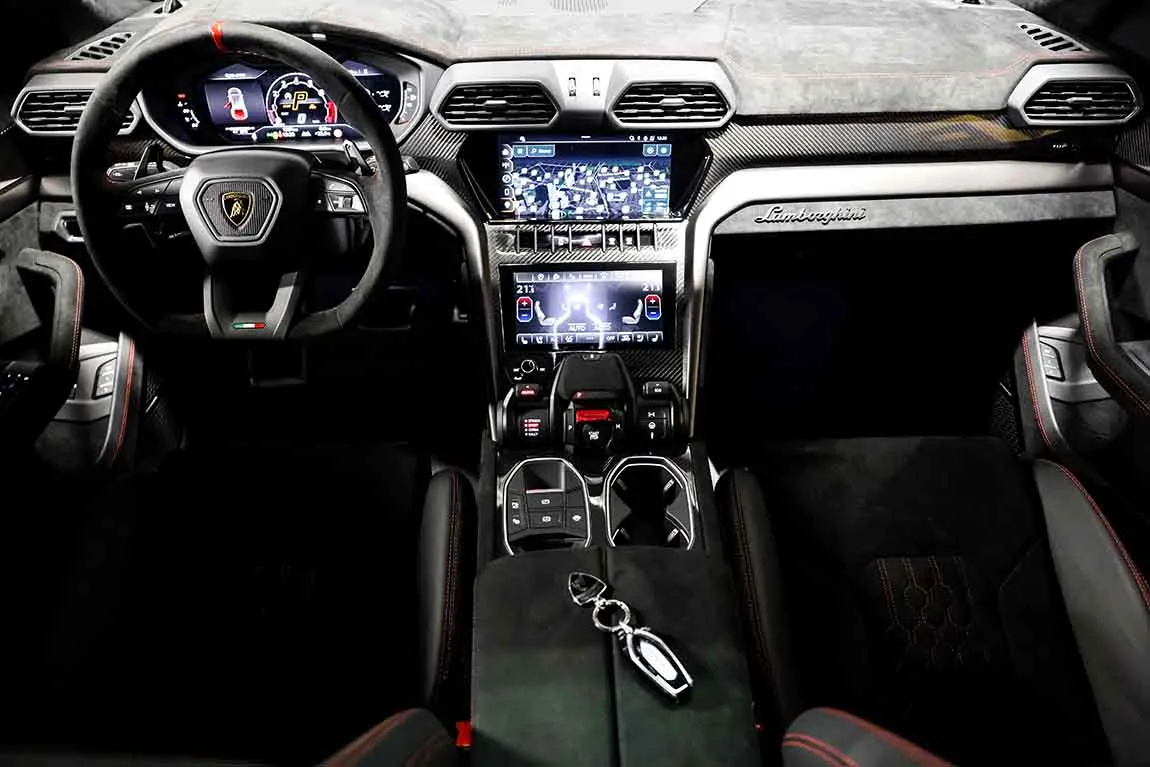 Luxury Car Rental Lamborghini Urus Performante - AF Group